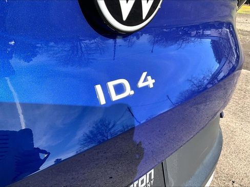 Used 2022 Volkswagen ID.4 Pro S RWD image 34