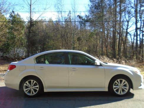 Used 2013 Subaru Legacy 2.5i Premium w/ All-Weather Pkg + Moonroof image 4