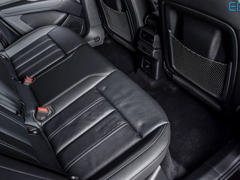 Used 2024 Audi Q4 e-tron Premium Plus w/ Premium Plus image 22