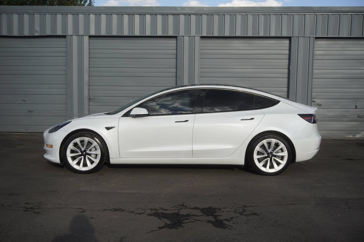 Used 2022 Tesla Model 3 Long Range AWD/4WD image 2