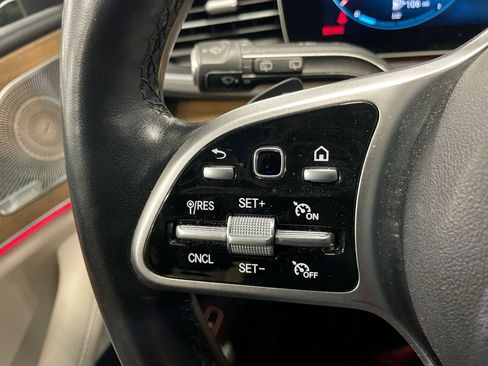 Used 2021 Mercedes-Benz GLS 450 4MATIC image 23