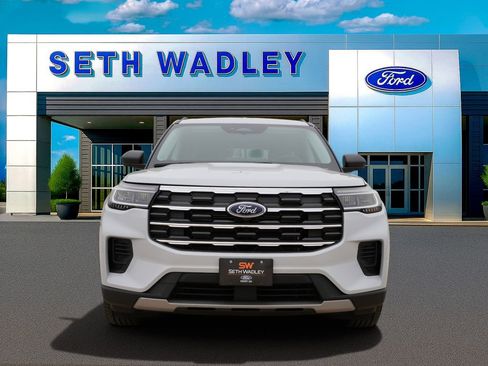 New 2026 Ford Explorer Active RWD image 4