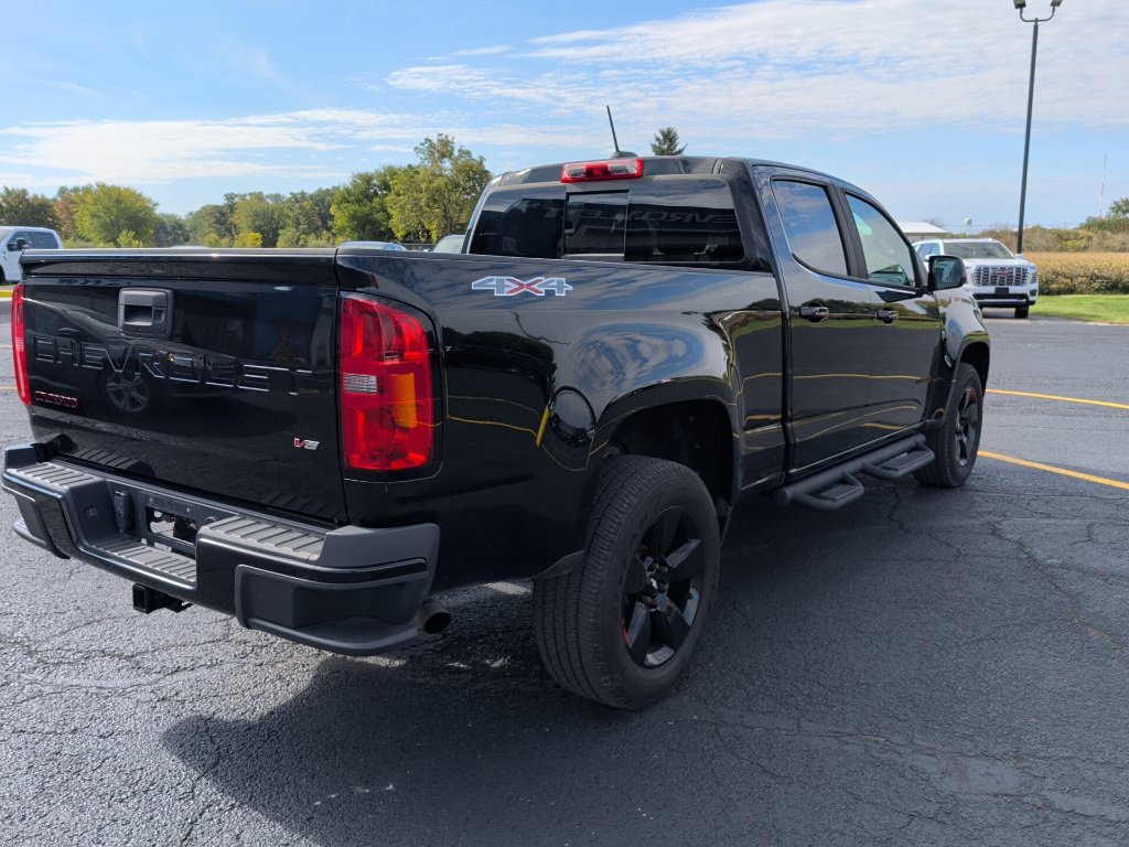 Used 2021 Chevrolet Colorado LT w/ Redline Special Edition AWD/4WD image 7