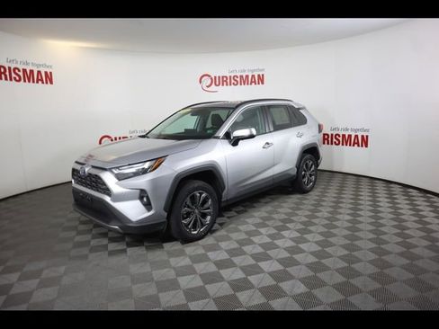 Used 2022 Toyota RAV4 Limited image 4