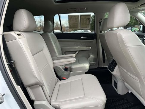 Used 2021 Volkswagen Atlas SEL image 24