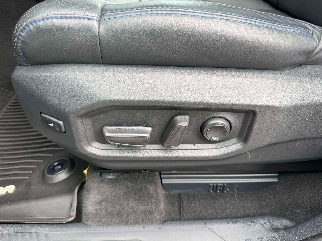Used 2023 Toyota Tundra Platinum w/ Advanced Package AWD/4WD image 16