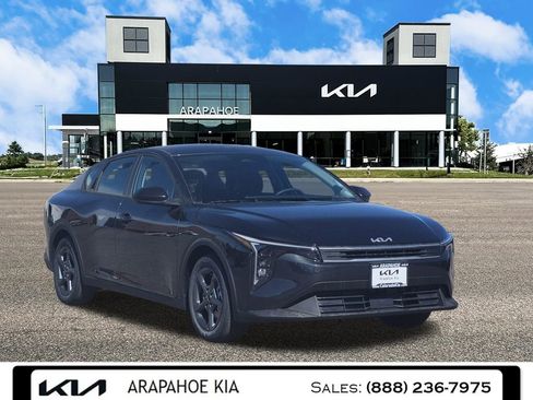 New 2026 Kia K4 LXS image 2