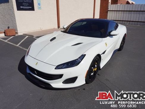 Used 2019 Ferrari Portofino image 36