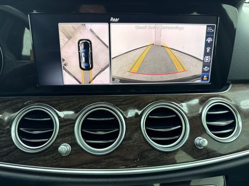 Used 2019 Mercedes-Benz E 450 4MATIC Sedan w/ Premium Package image 28