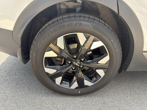 Used 2023 Kia Sportage X-Line w/ X-Line Premium Package image 16