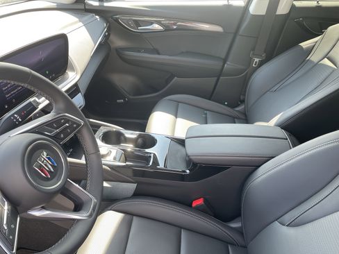New 2025 Buick Envision Preferred image 92