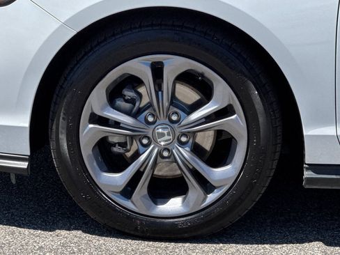 Certified 2024 Honda Accord EX image 25