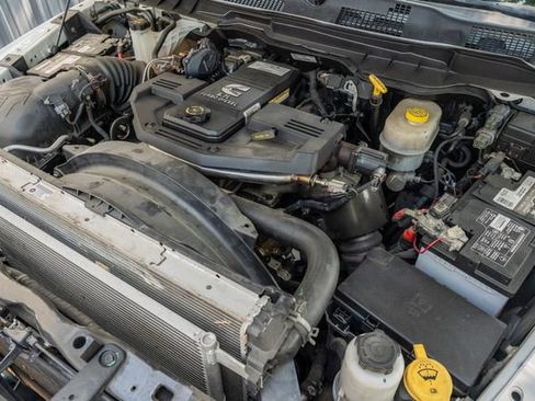 Used 2018 RAM 3500 Laramie Longhorn AWD/4WD image 11