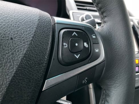 Used 2017 Toyota Camry XLE image 35