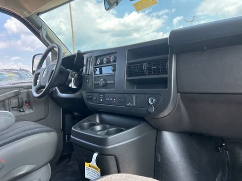 New 2025 Chevrolet Express 2500 RWD image 34