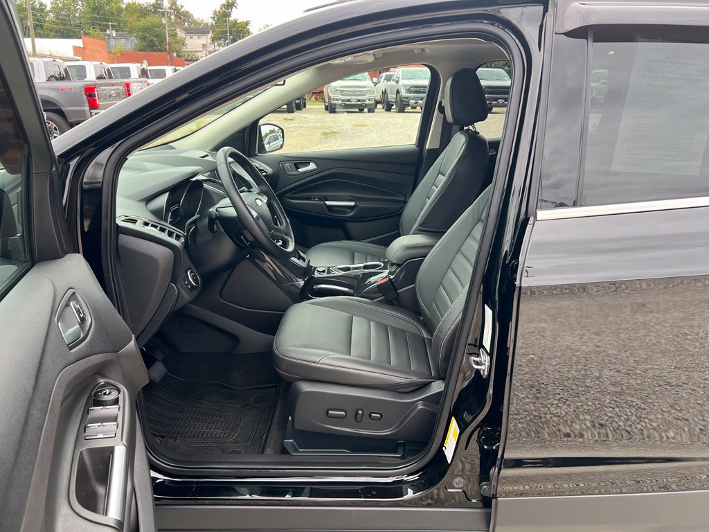 Used 2016 Ford Escape Titanium AWD/4WD image 14
