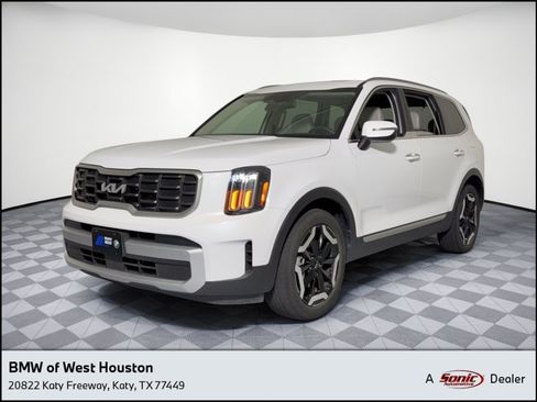 Used 2025 Kia Telluride S FWD image 1