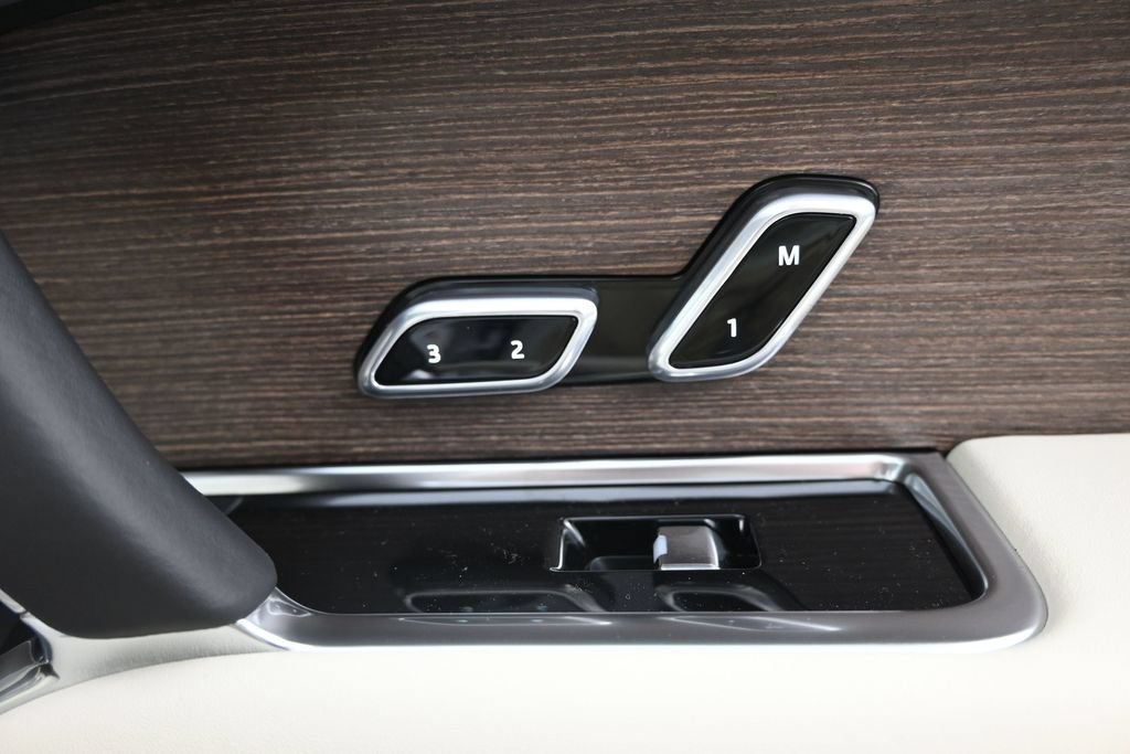New 2026 Land Rover Range Rover SE AWD/4WD image 5