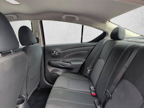 Used 2018 Nissan Versa SV FWD image 15