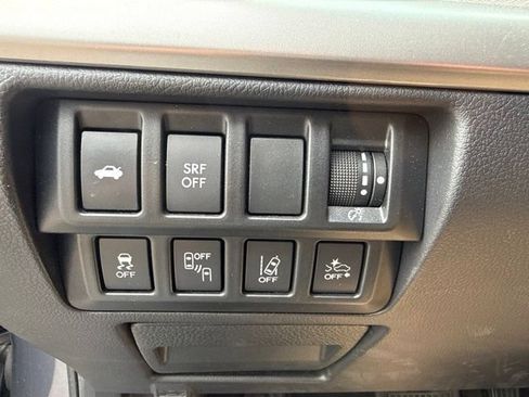 Used 2016 Subaru Legacy 2.5i Premium AWD/4WD image 19