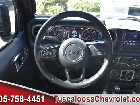 Used 2018 Jeep Wrangler Unlimited Sport S image 24