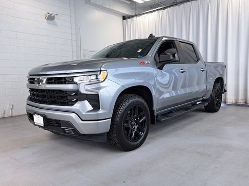Used 2024 Chevrolet Silverado 1500 RST w/ Z71 Off-Road Package AWD/4WD image 2