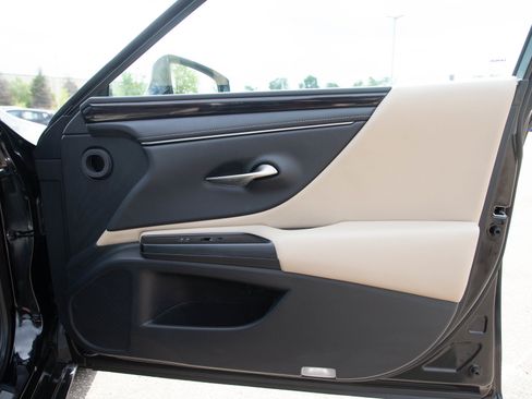 Used 2021 Lexus ES 250 w/ Premium Package AWD/4WD image 9