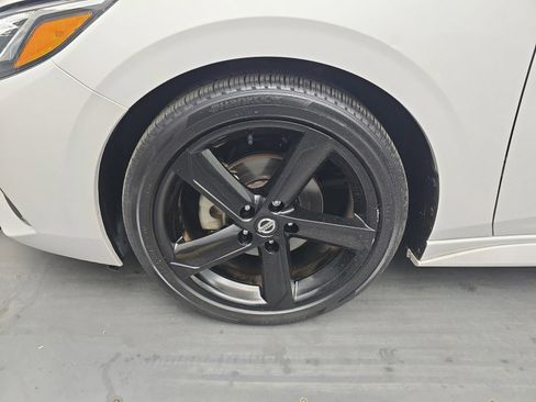 Used 2023 Nissan Sentra SR w/ SR Premium Package FWD image 13