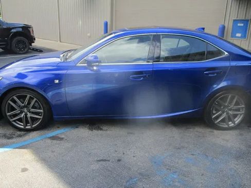 Used 2020 Lexus IS 300 F Sport w/ F Sport Package AWD/4WD image 3
