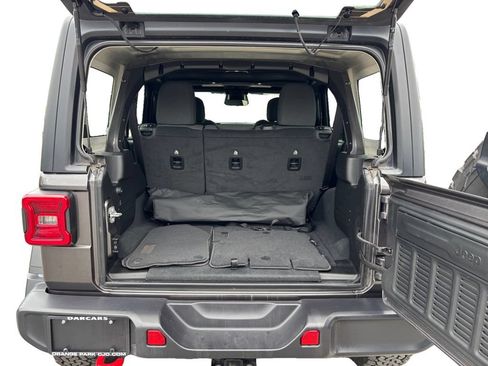 Used 2026 Jeep Wrangler Unlimited Rubicon AWD/4WD image 14