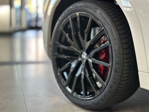 Used 2024 BMW X6 M60i w/ Dynamic Handling Package image 14