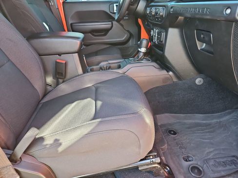 Used 2023 Jeep Wrangler Unlimited w/ Convenience Group image 22