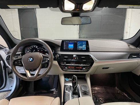 Used 2017 BMW 530i xDrive AWD/4WD image 17