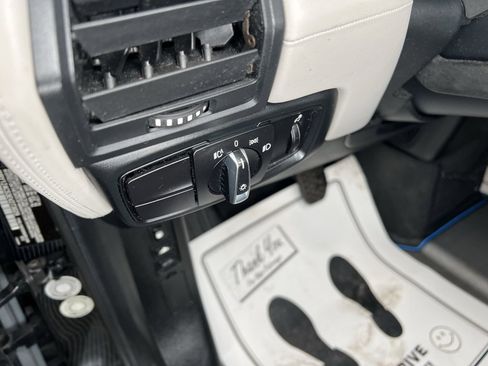 Used 2014 BMW i3 w/ Range Extender image 14