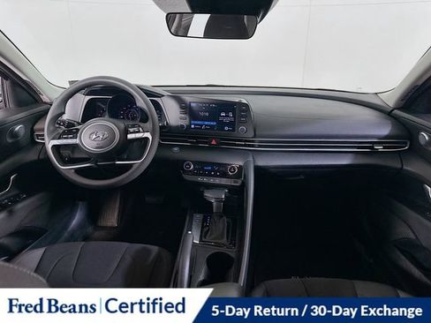 Certified 2023 Hyundai Elantra SEL image 15