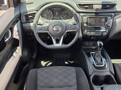 Used 2020 Nissan Rogue Sport SV AWD/4WD image 7