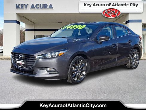 Used 2018 MAZDA MAZDA3 Touring image 1