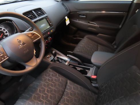 New 2025 Mitsubishi Outlander Sport ES image 19