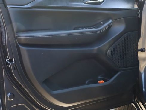 New 2026 Jeep Grand Cherokee Laredo AWD/4WD image 11