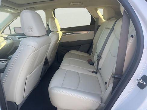 Certified 2023 Cadillac XT5 Premium Luxury image 16