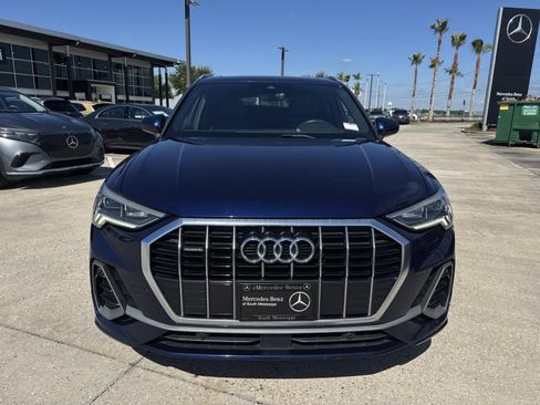 Used 2021 Audi Q3 2.0T Premium Plus w/ Premium Plus Package AWD/4WD image 2