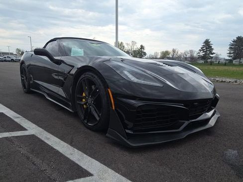 Used 2016 Chevrolet Corvette Stingray Convertible w/ 3LT Preferred Equipment Group image 1