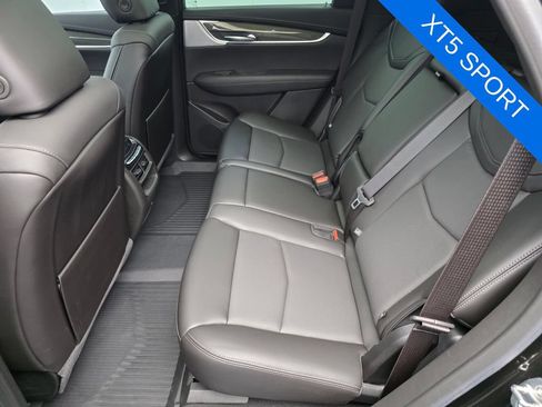 Used 2024 Cadillac XT5 Sportv w/ Technology Package AWD/4WD image 14