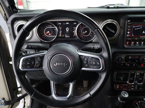 Used 2020 Jeep Gladiator Rubicon image 16