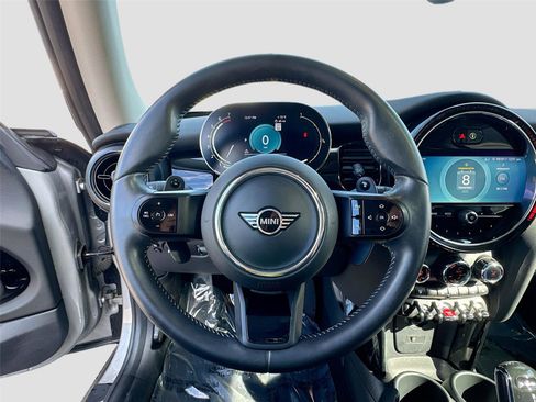 Used 2024 MINI Cooper S image 11