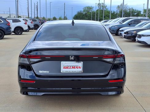 Used 2025 Honda Accord Touring image 6