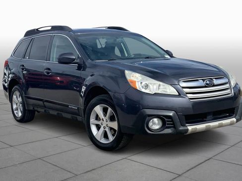 Used 2013 Subaru Outback 2.5i Limited image 3