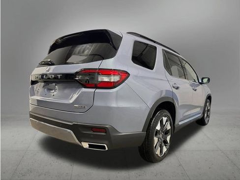 New 2026 Honda Pilot Touring image 5