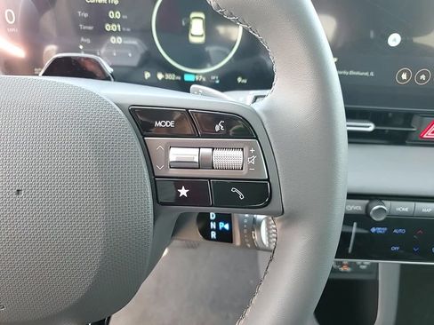 New 2025 Hyundai Ioniq 5 SEL image 18