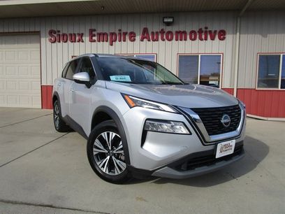 Used 2022 Nissan Rogue SV